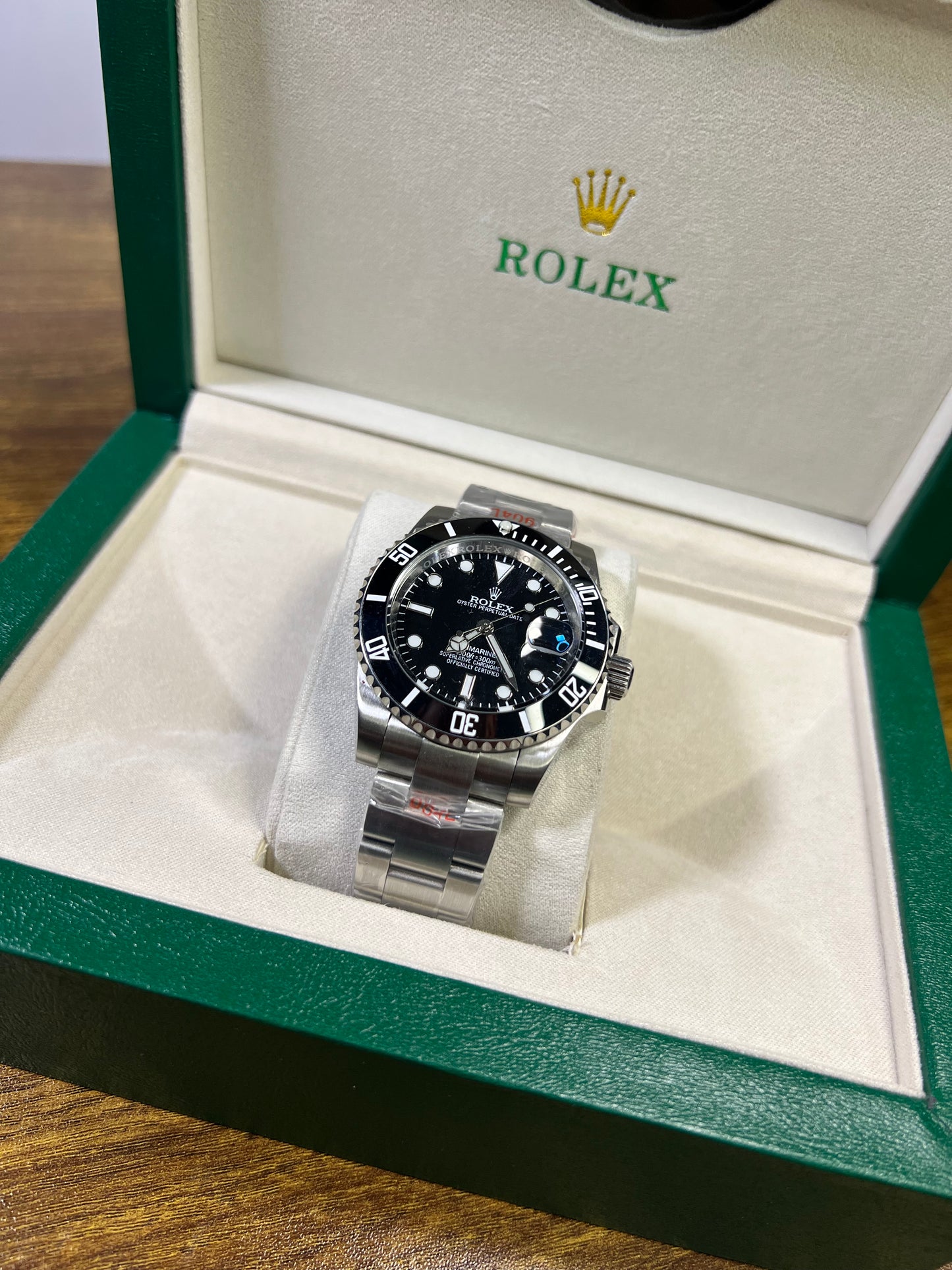 Rolex Submariner Date — Carátula Negra, Bisel Negro