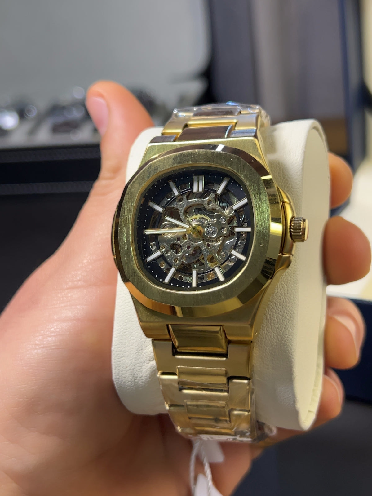Nautilus Skeleton Dorado Automático