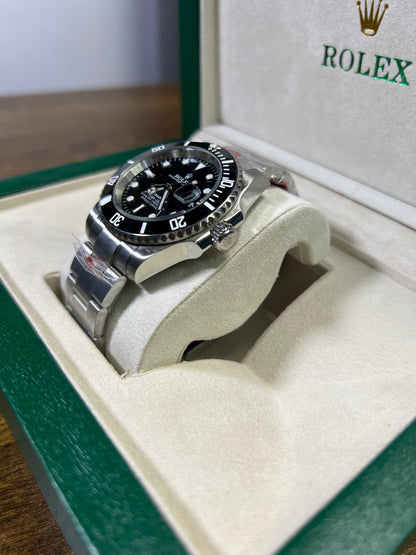 Rolex Submariner Date — Carátula Negra, Bisel Negro