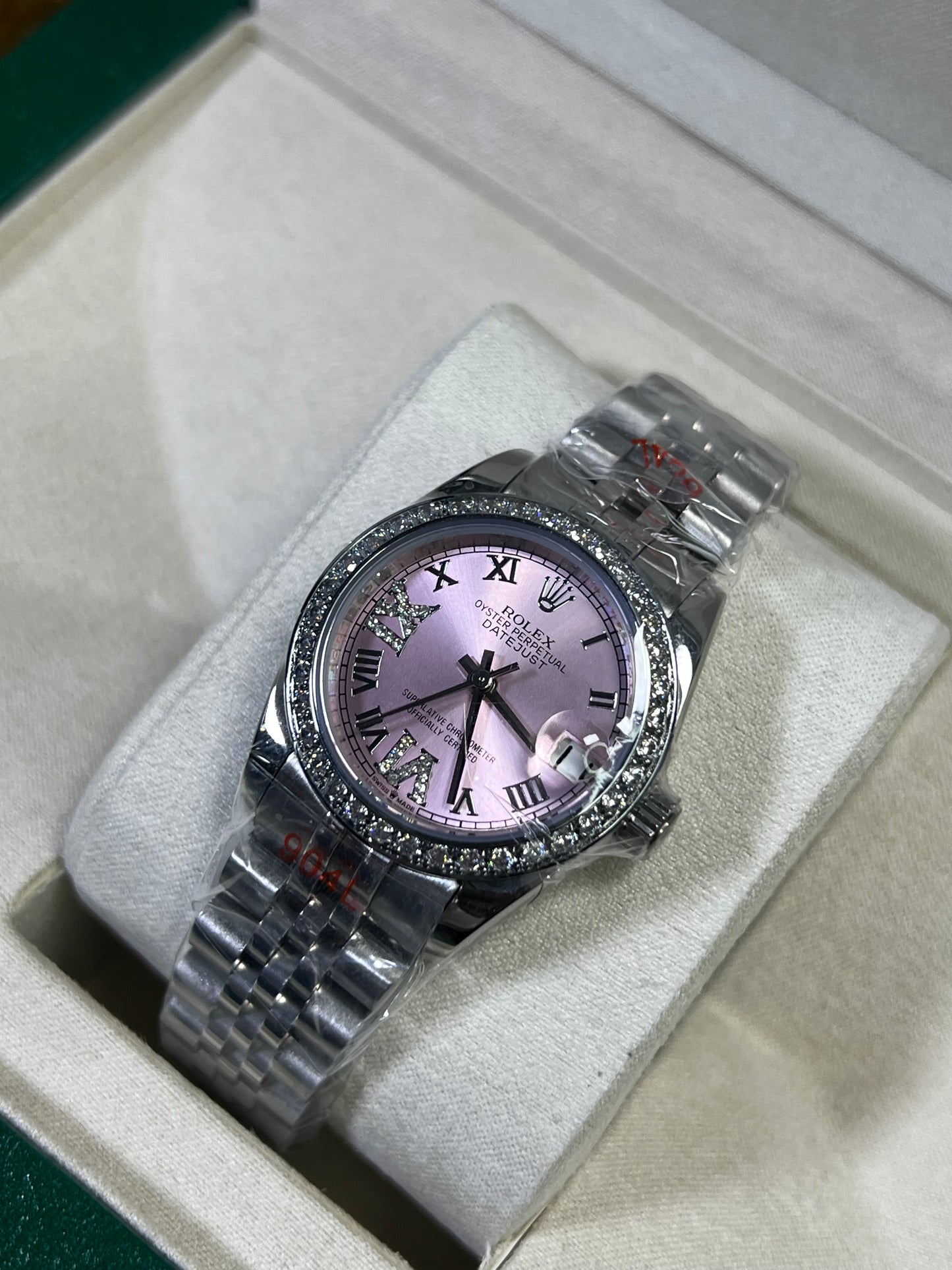 Rolex Datejust — Carátula Rosada, Bisel de Diamantes