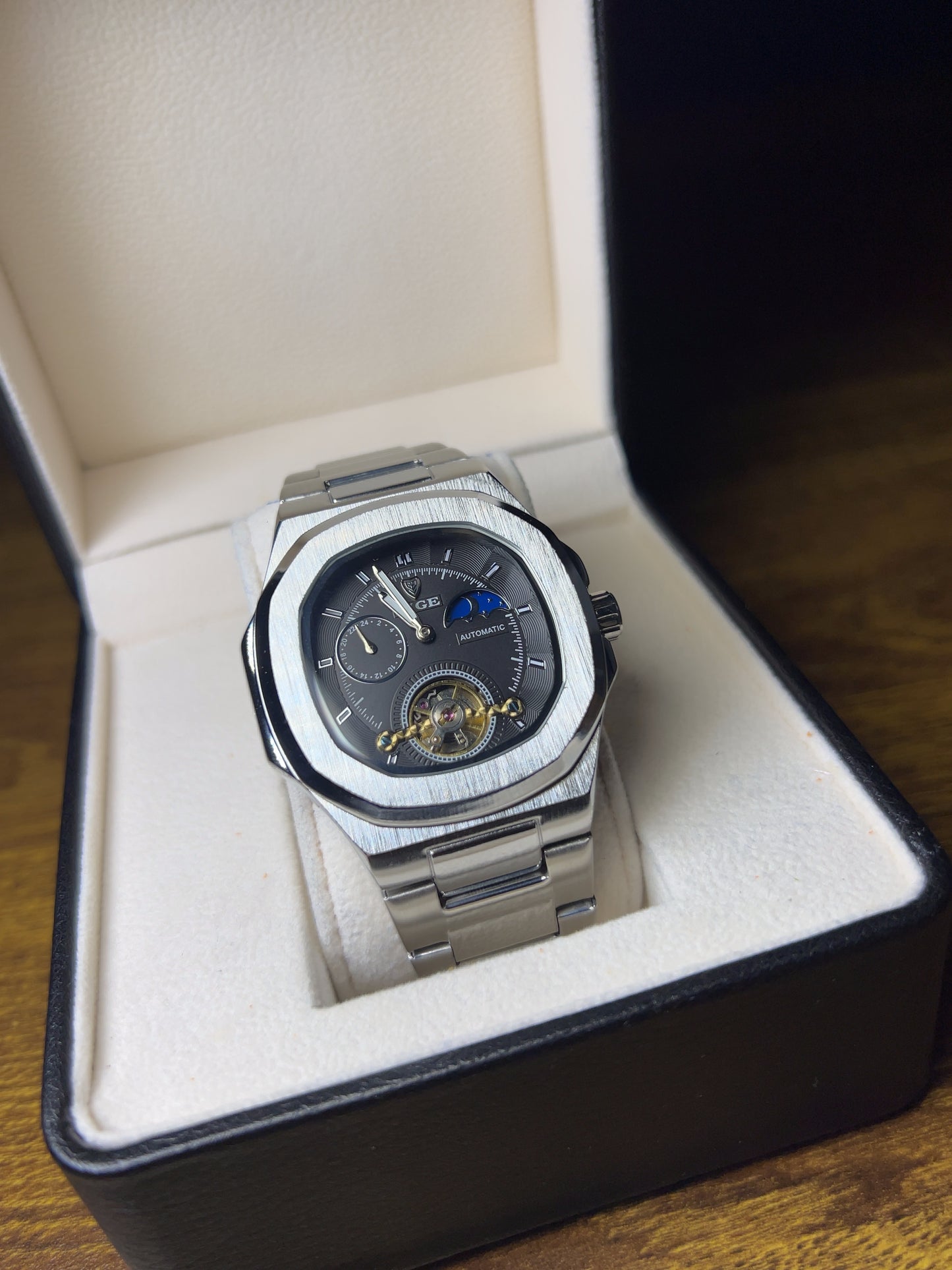 Tourbillon Moonphase