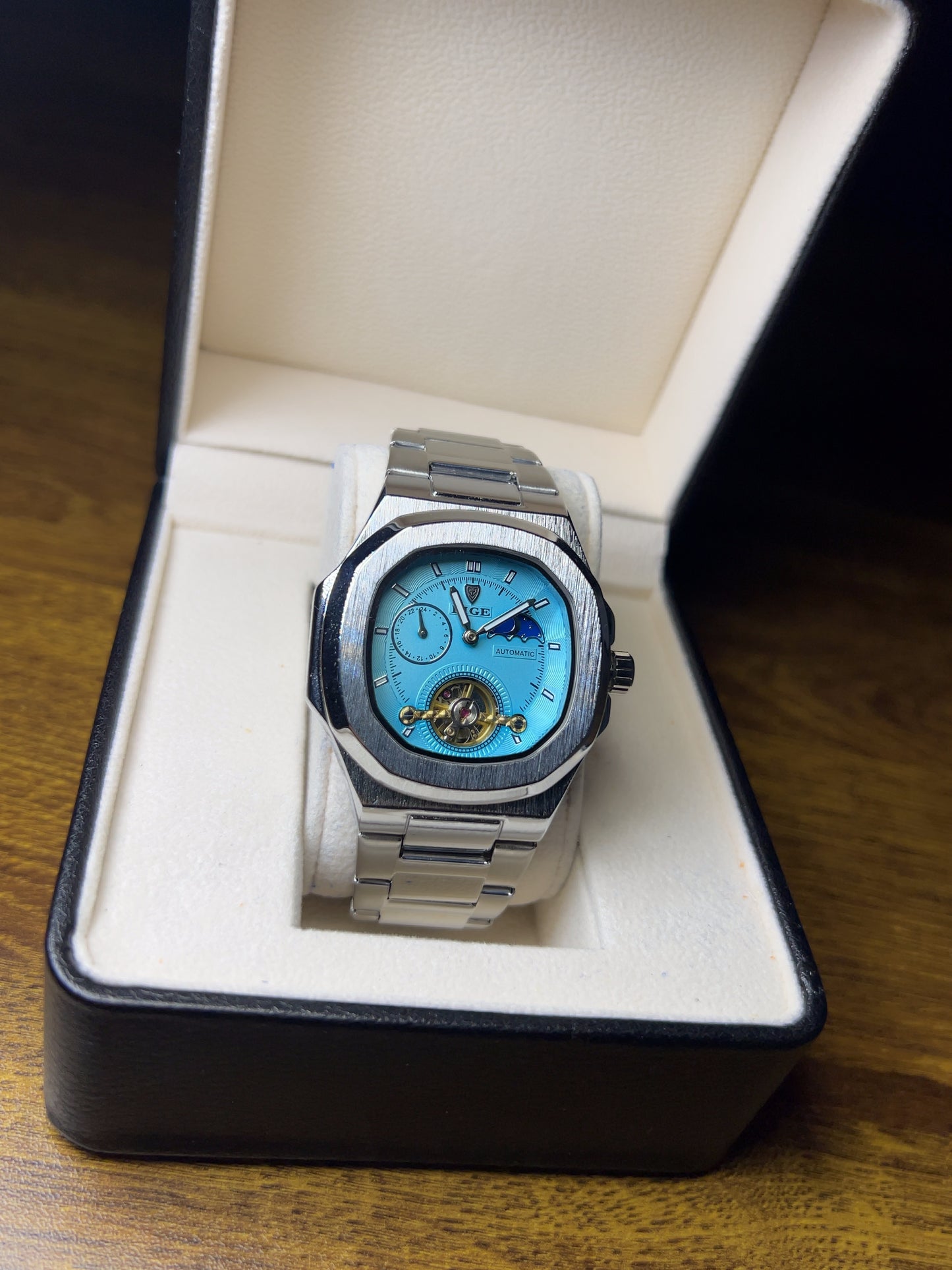 Tourbillon Moonphase