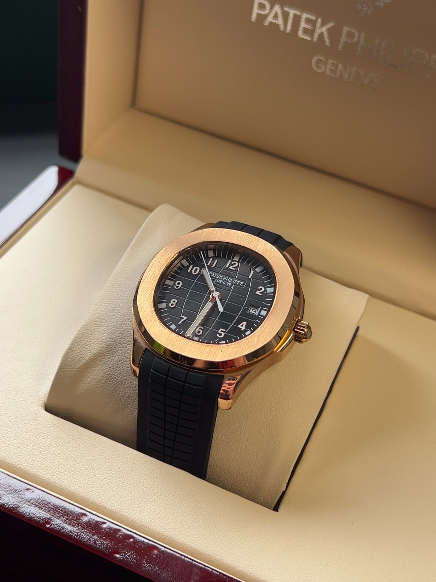 Aquanaut Chocolate black full set
