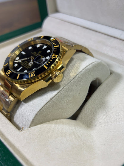 Rolex Submariner Date Oro — Carátula Negra, Bisel Negro