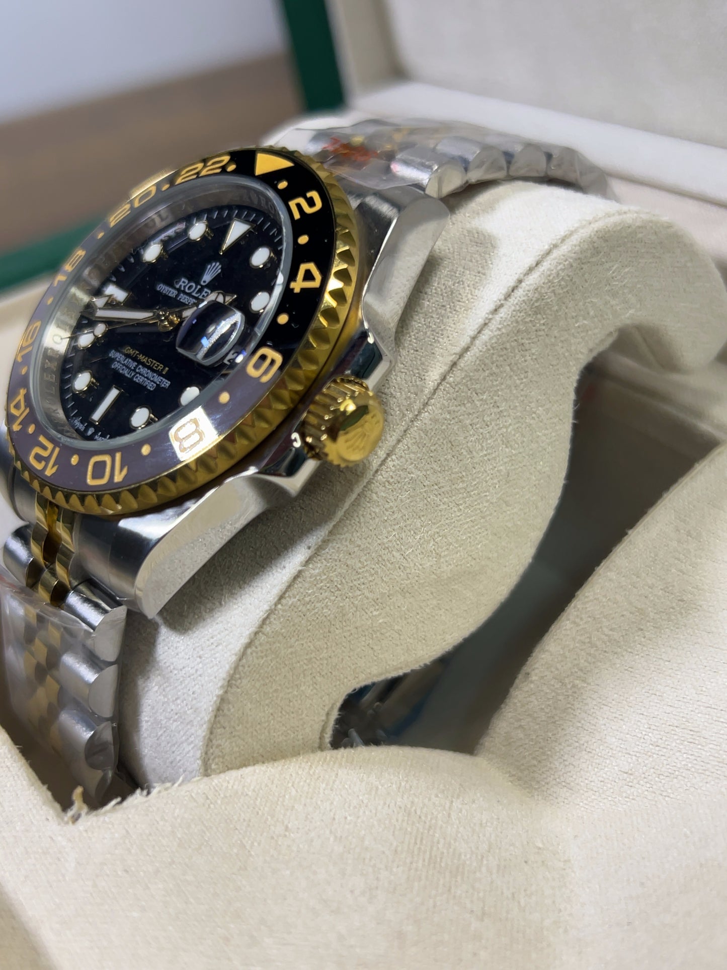 Rolex GMT-Master II "Zombie" — Bisel Verde/Negro Decolorado