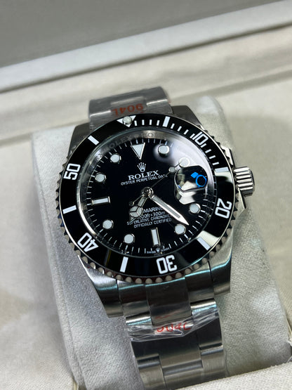 Rolex Submariner Date — Carátula Negra, Bisel Negro