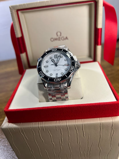 Seamaster Diver 300M Blanco Bisel Negro