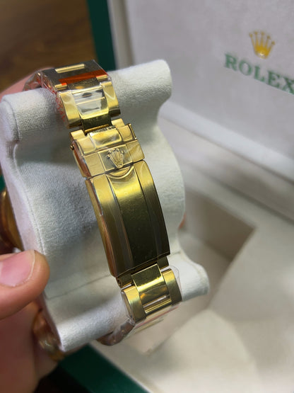 Rolex Submariner Date Oro — Carátula Negra, Bisel Negro