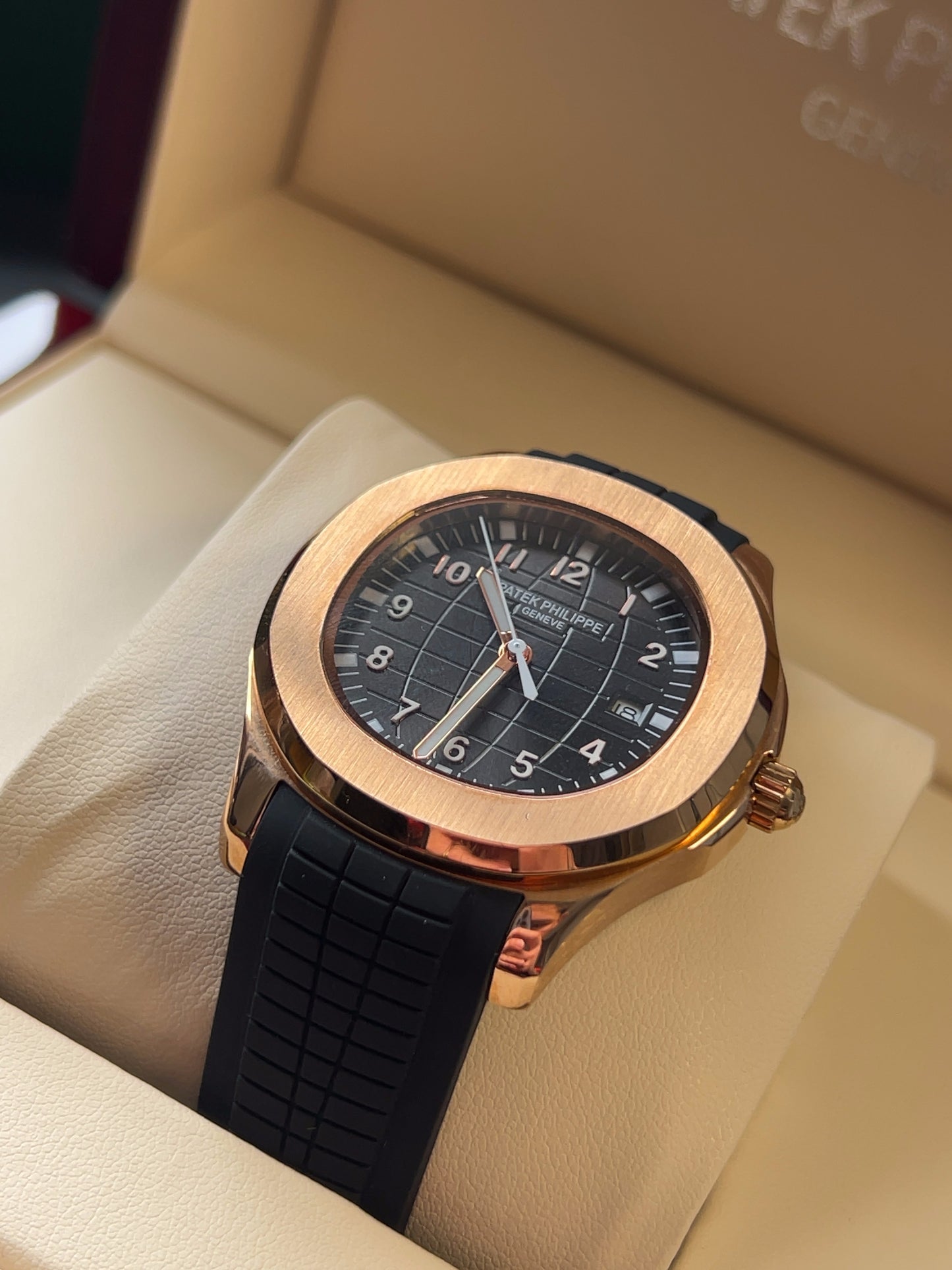 Aquanaut Chocolate black full set