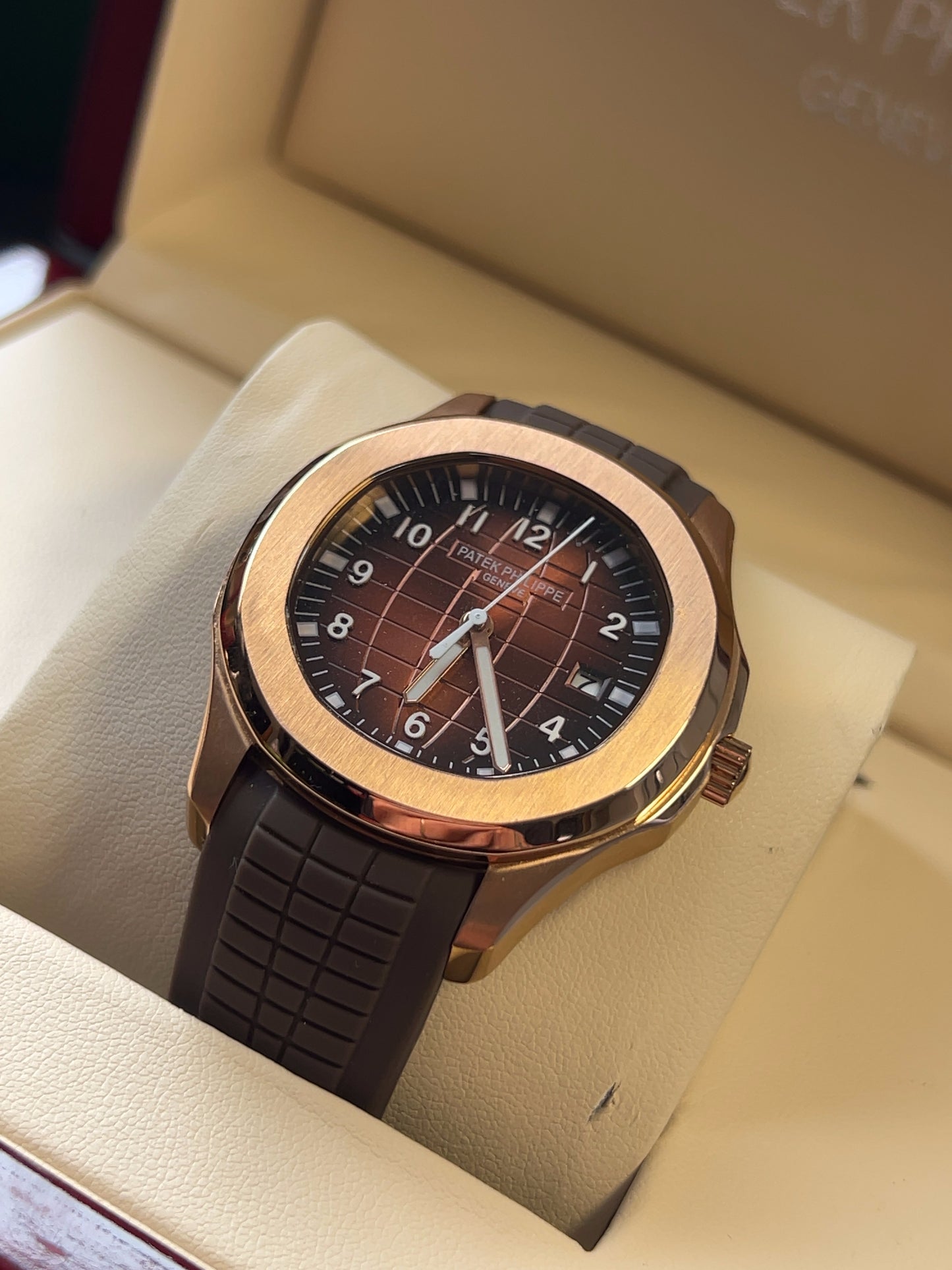 Aquanaut Chocolate full set AAA