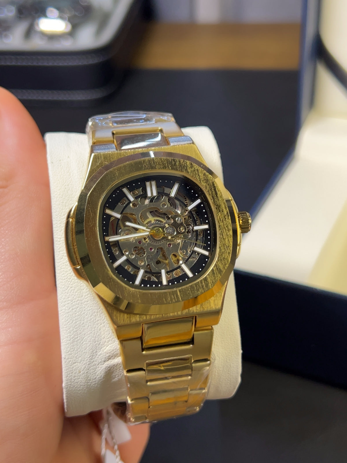 Nautilus Skeleton Dorado Automático